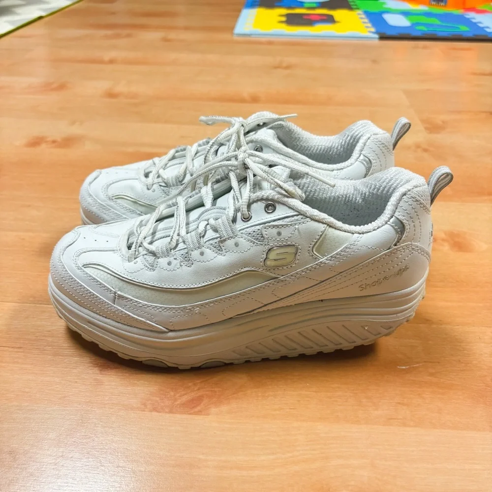 Skechers Shape Ups White Lace Up Toning Active Sneakers Womens Size 9.5
